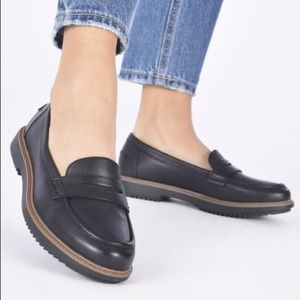 Clarks Raisie Eletta Loafers Size 8